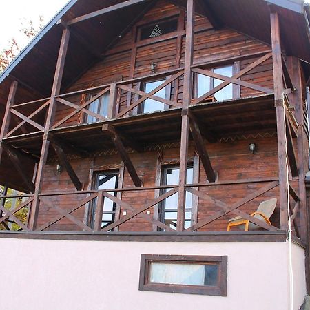 Szlachta Cottage Bukovel Ngoại thất bức ảnh