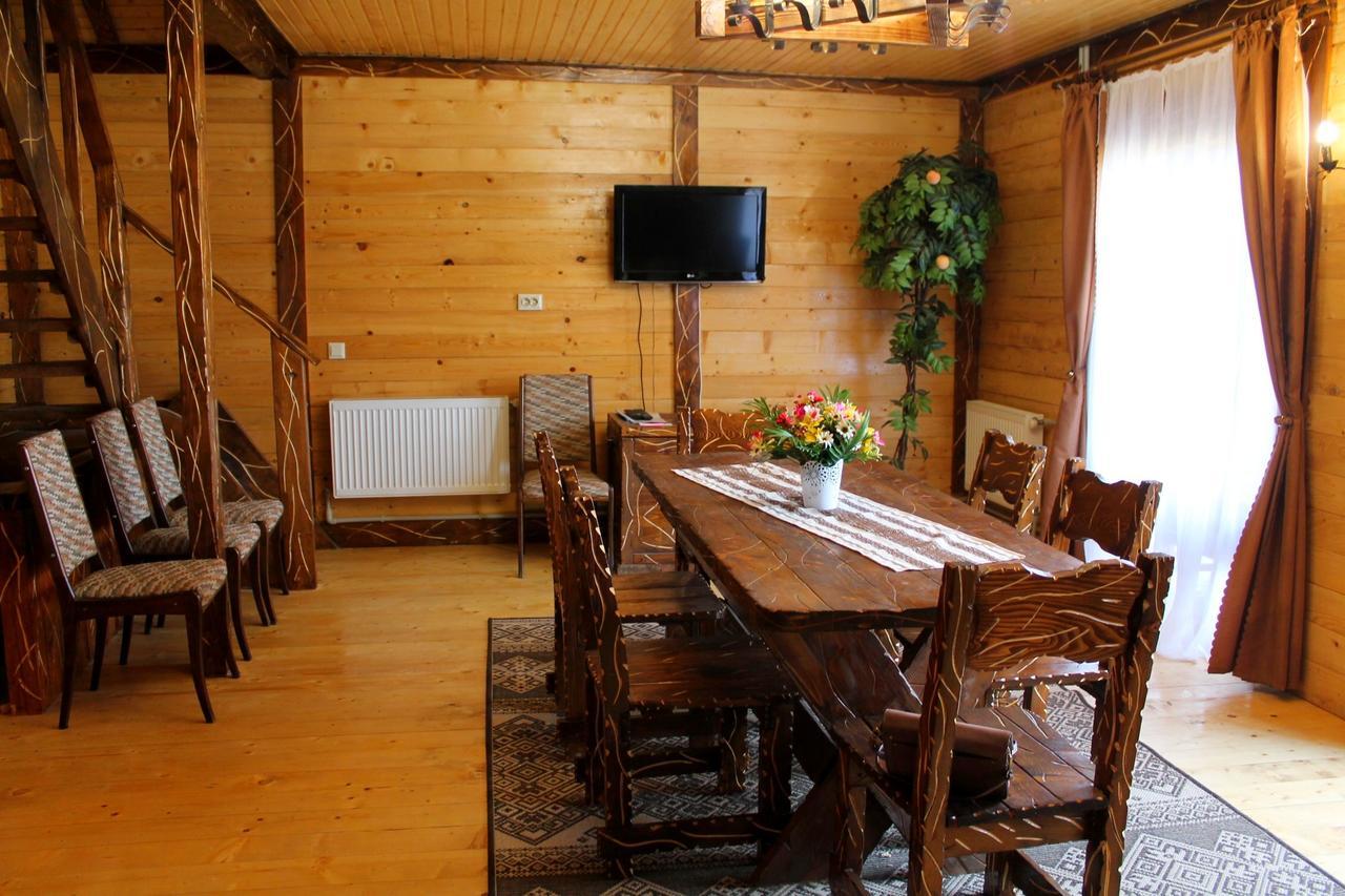 Szlachta Cottage Bukovel Ngoại thất bức ảnh