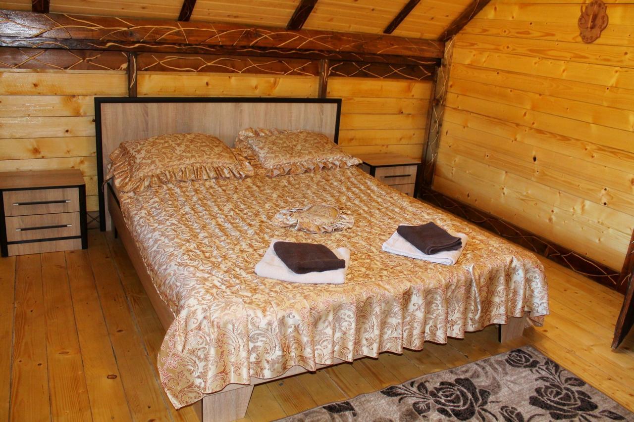 Szlachta Cottage Bukovel Ngoại thất bức ảnh