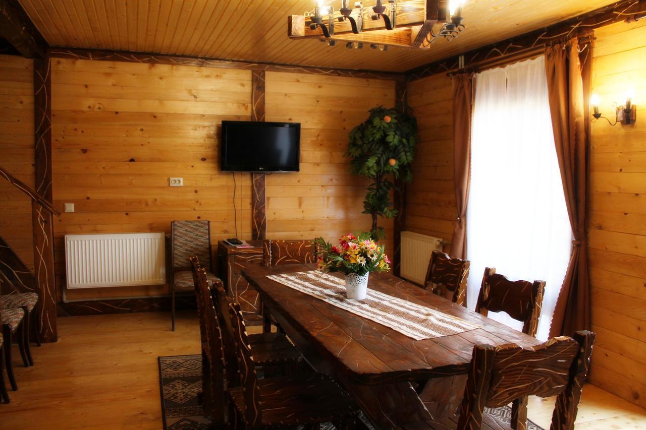 Szlachta Cottage Bukovel Ngoại thất bức ảnh
