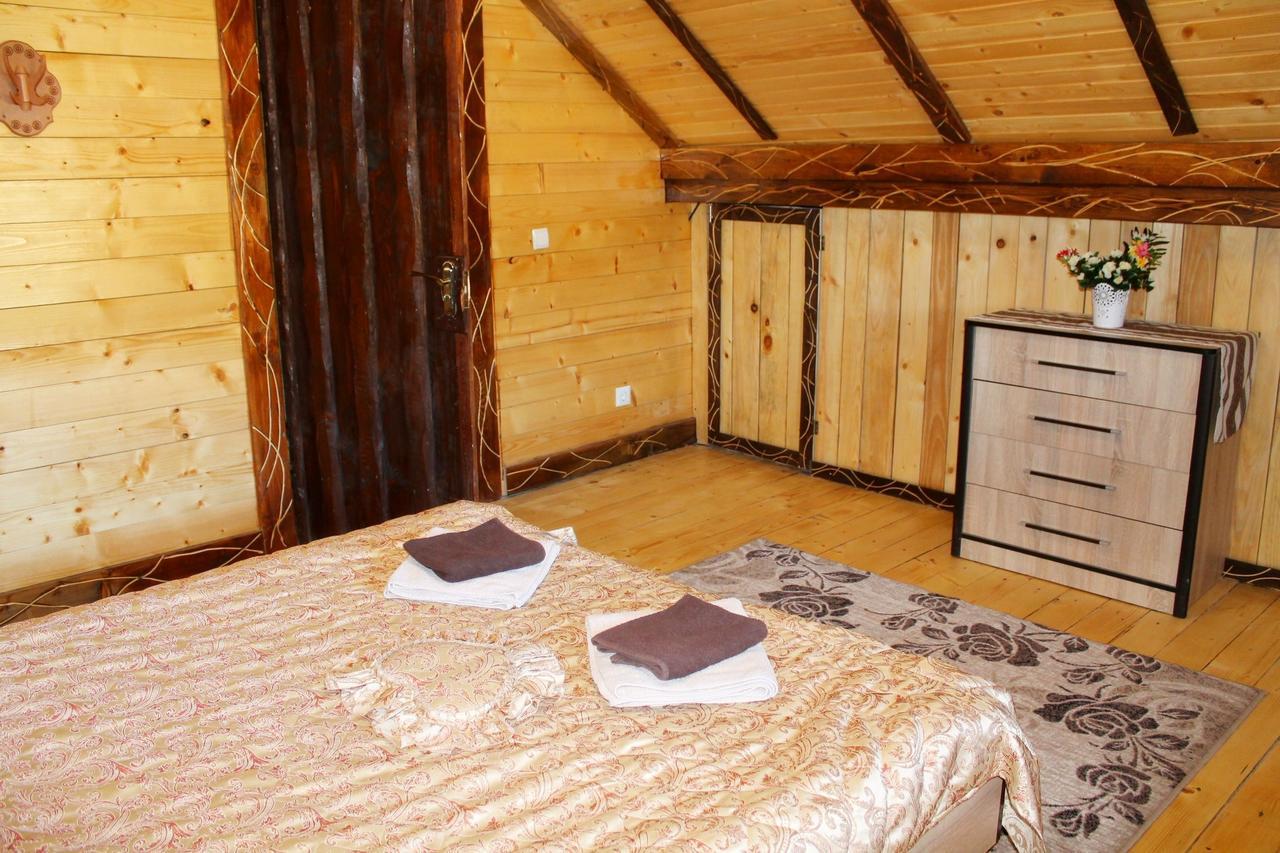 Szlachta Cottage Bukovel Ngoại thất bức ảnh